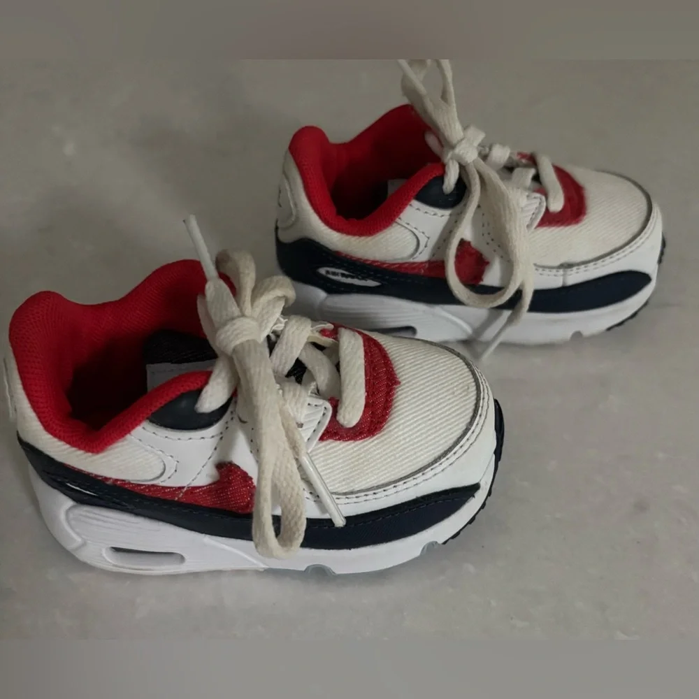 Nike Air Max 90 Size 4C